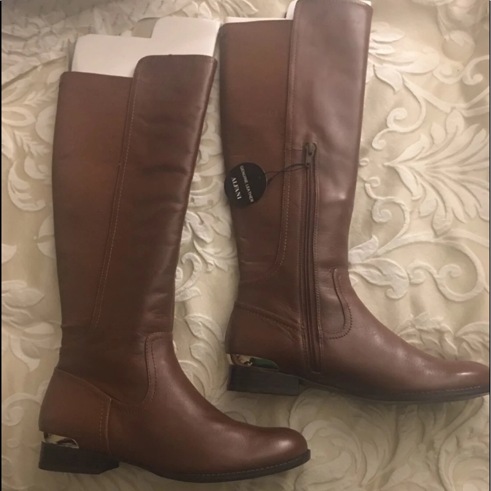 New 💕 Ladies genuine leather tall boots 8.5